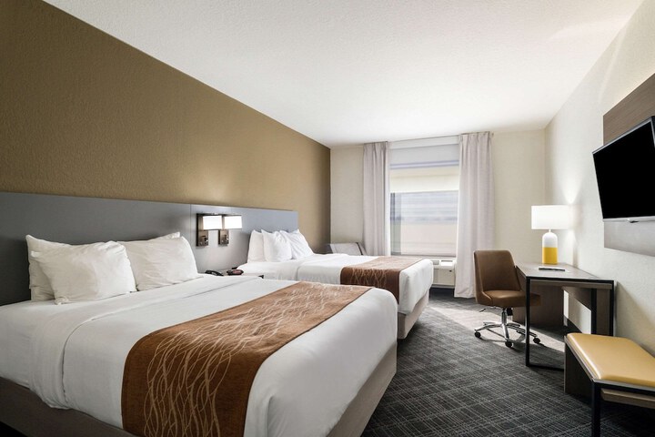 Comfort Inn & Suites Victoria North