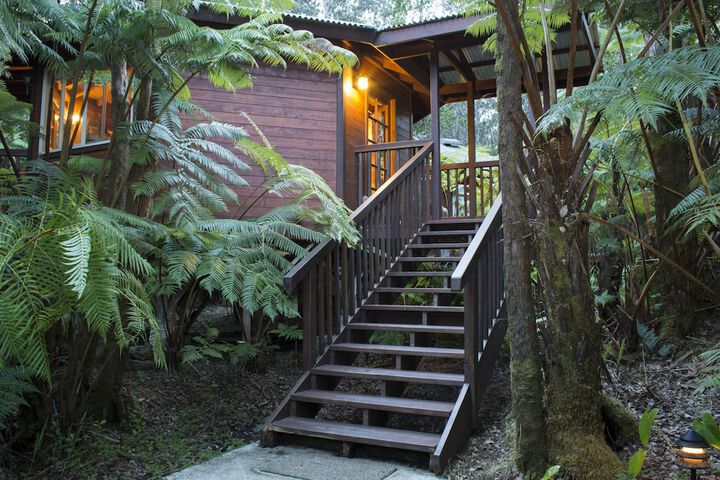 Volcano Village Lodge