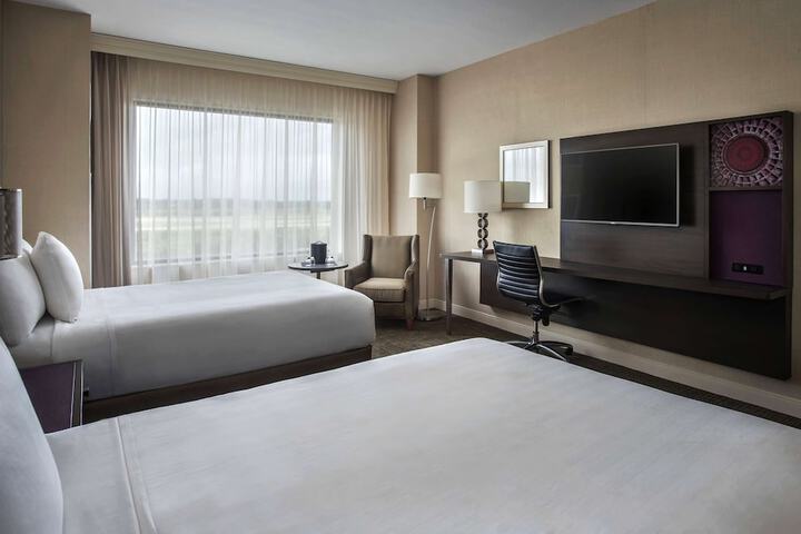 Hyatt Regency Pittsburgh International Airport