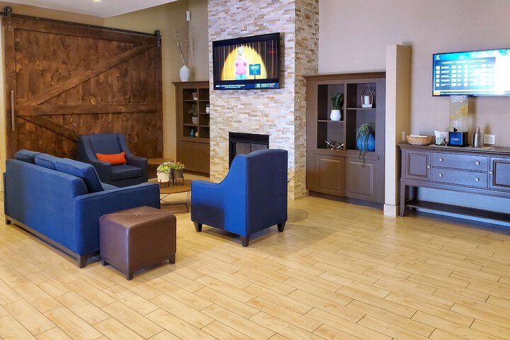 Hotel Interior 31 of 112