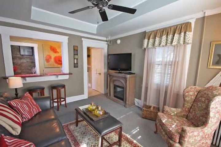 Room 8 of 21