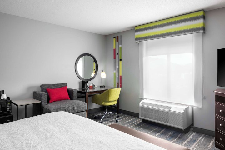 Room 12 of 30