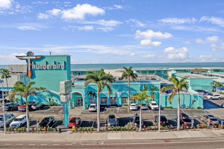 Thunderbird Beach Resort