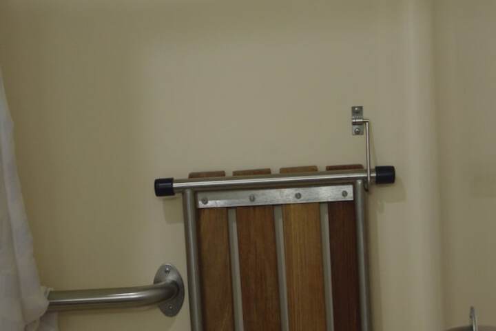 Room 14 of 42