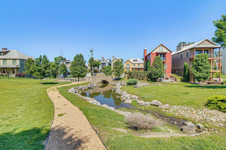 Grand Lake Home w / Community Pool Dock, & Fishing