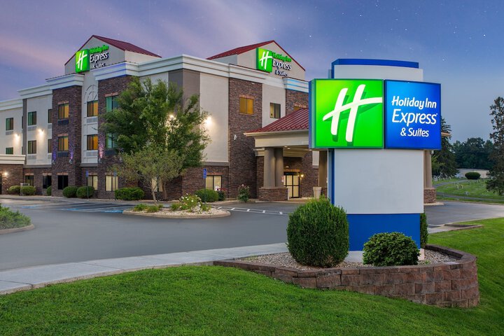 Hotel 7 of 38