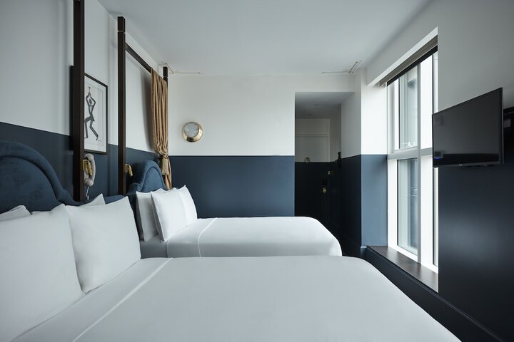 Room 21 of 66