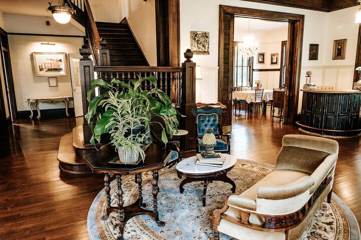 Heritage House Bed & Breakfast - Boutique Adults-Only Inn