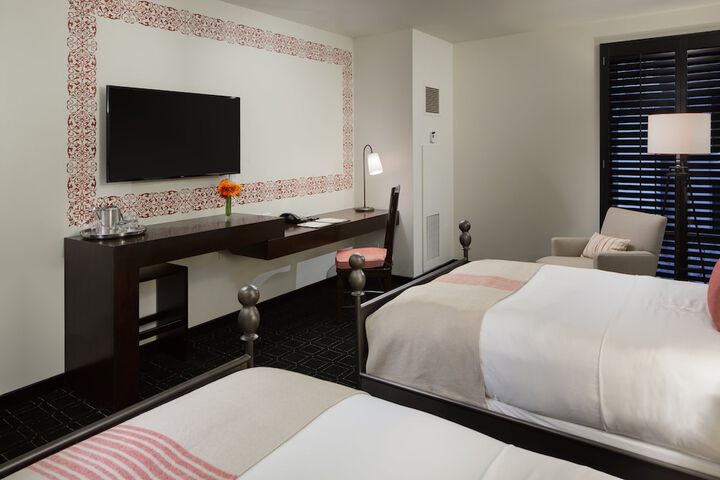 Room 49 of 90