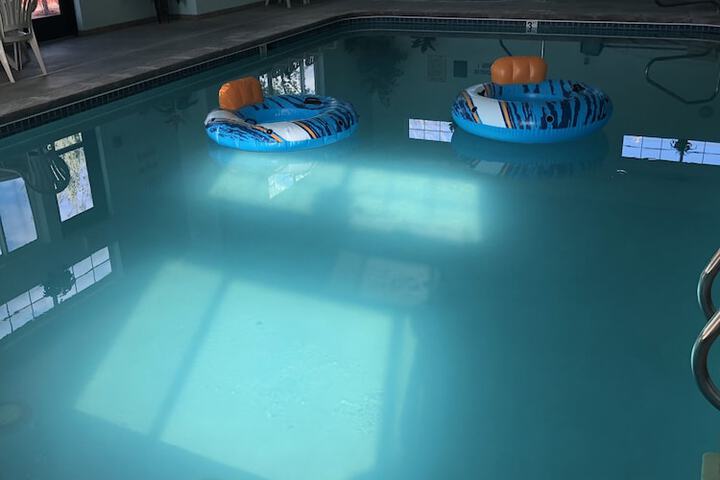 Pool 15 of 102