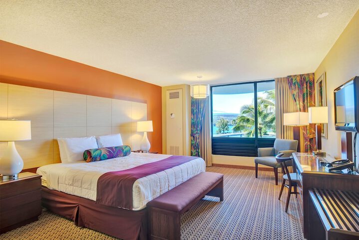 Hilo Hawaiian Hotel Trademark Collection by Wyndham