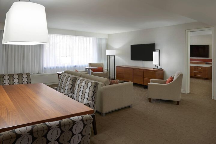 Room 11 of 68