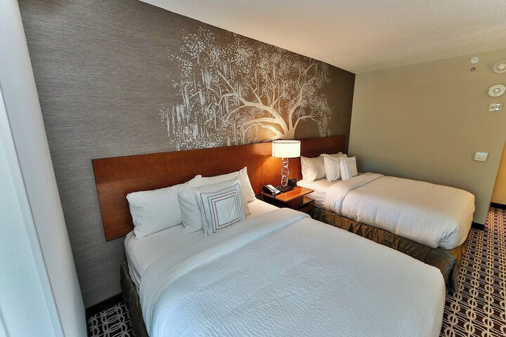 Room 10 of 35
