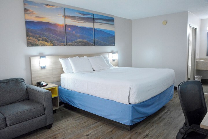 Room 15 of 39