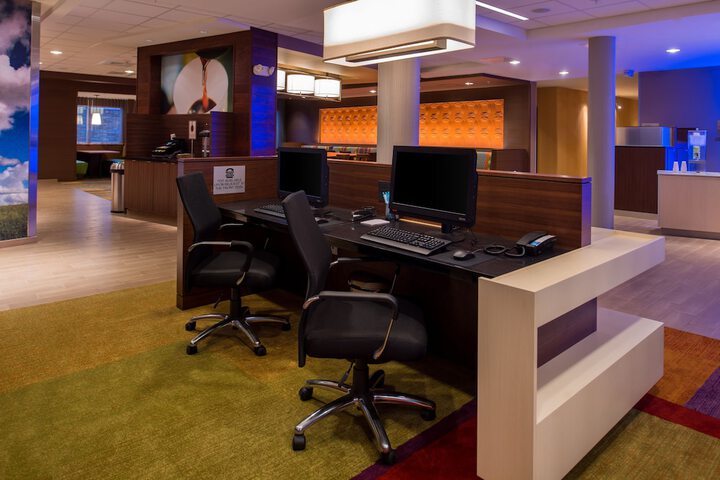Fairfield Inn & Suites St. Louis Westport