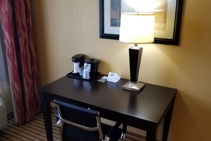 La Quinta Inn & Suites by Wyndham Atlanta-Union City