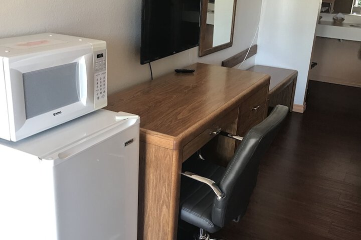 Room 25 of 46