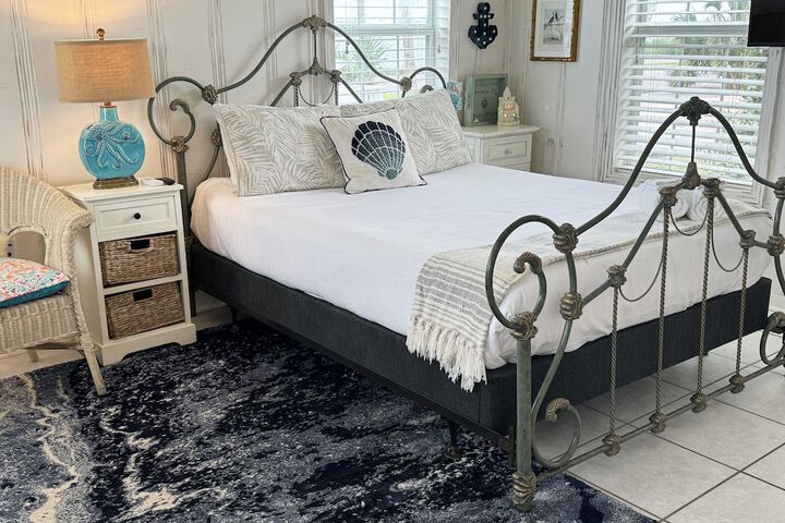 Room 22 of 35