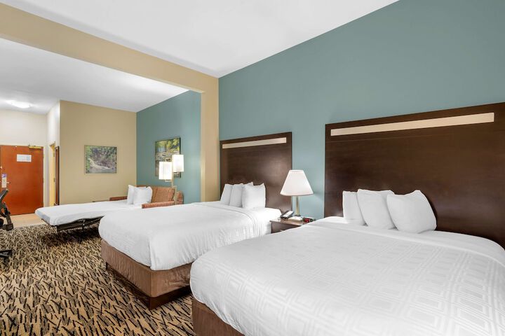 Room 16 of 30