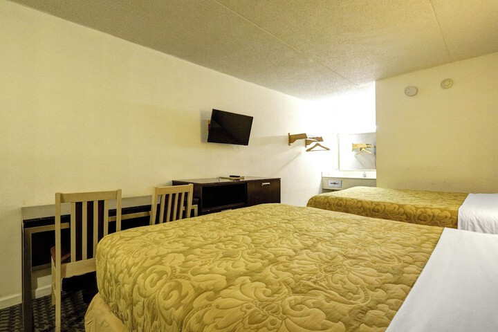 Brookville Inn by OYO Near Dayton International Airport