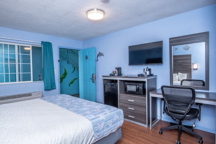 Room 80 of 92