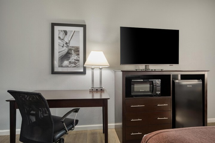 Best Western Lake Conroe Inn