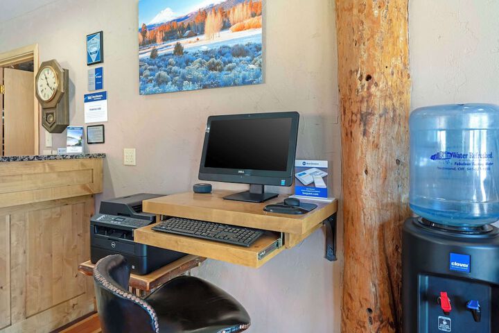 Best Western Ponderosa Lodge