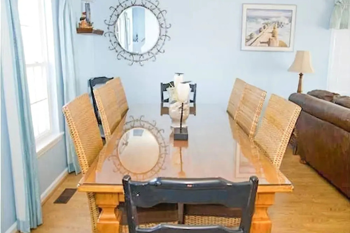 Going Coastal 5 Bedroom Home