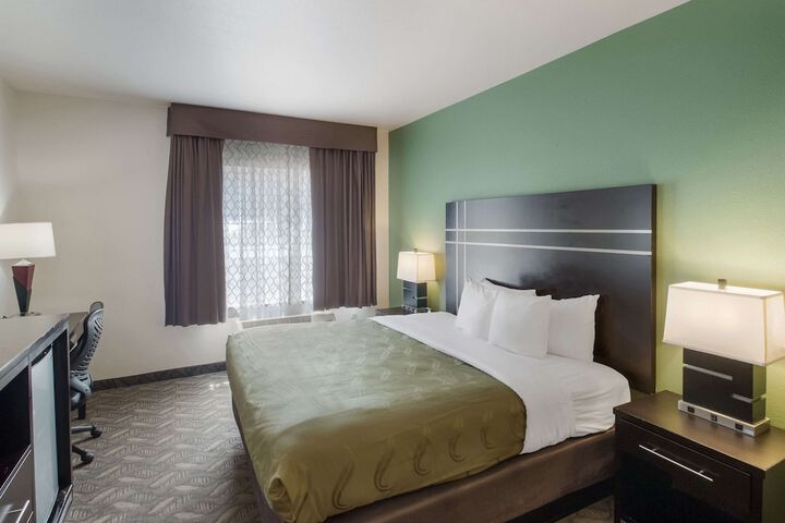 Room 34 of 52