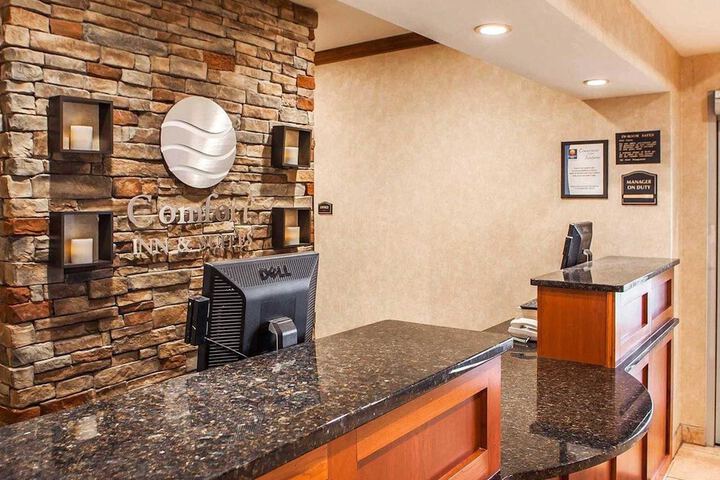 Comfort Inn & Suites Grinnell near I-80