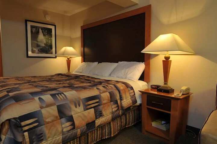 Room 16 of 17
