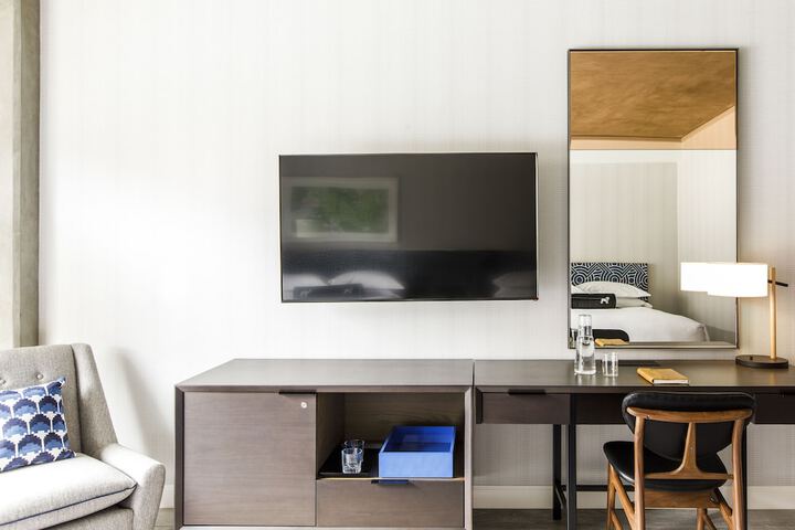 Kimpton Rowan Palm Springs Hotel by IHG