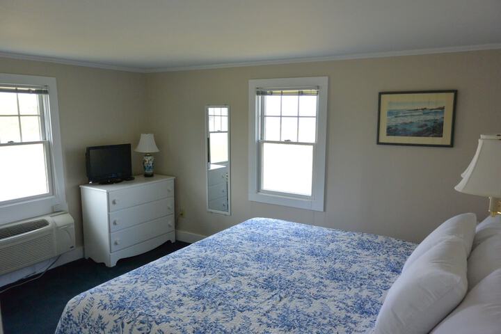 Room 14 of 48