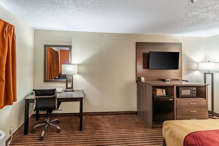 Room 21 of 36