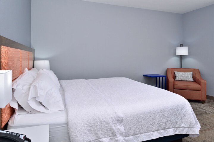Room 42 of 75