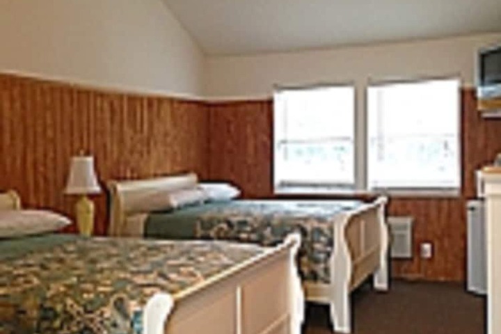 Room 12 of 25