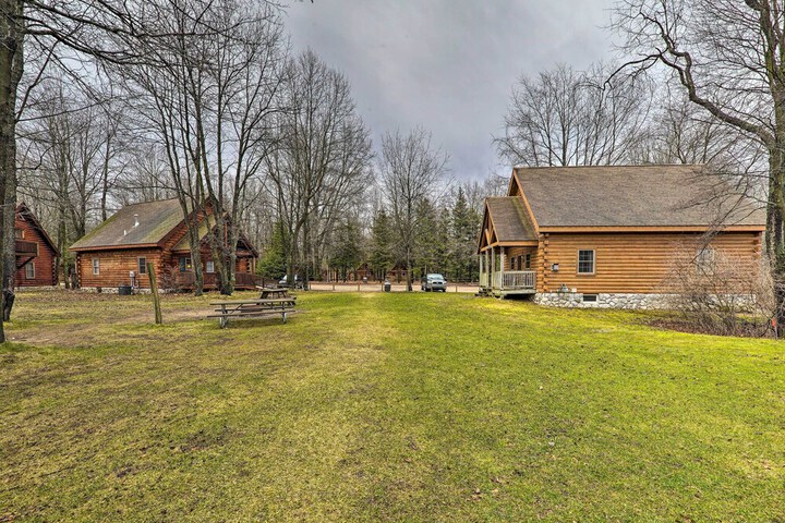 Charming Log Cabin at Double JJ Ranch Resort!