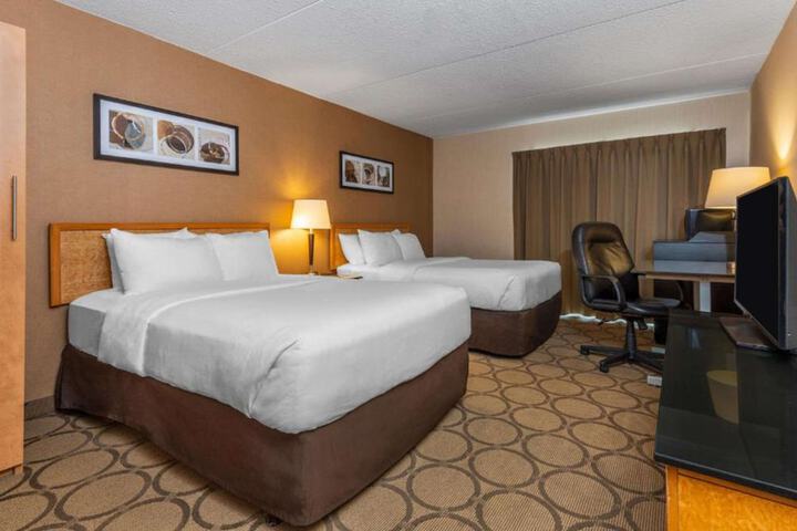 Room 16 of 33