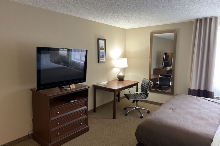 Wingate by Wyndham Utica