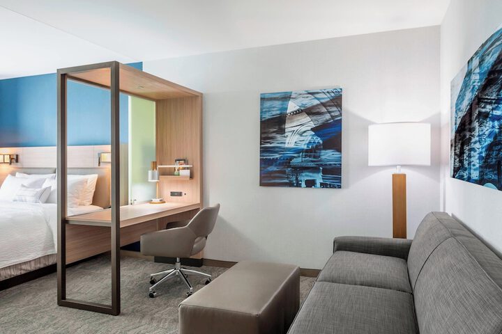 Room 11 of 31