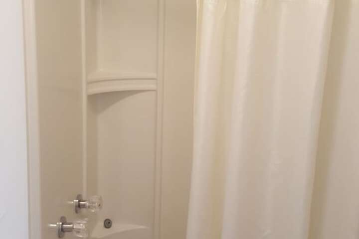 Room 58 of 75