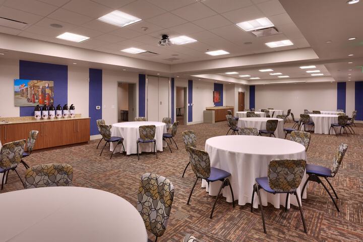 Holiday Inn Express & Suites Phoenix West - Buckeye by IHG