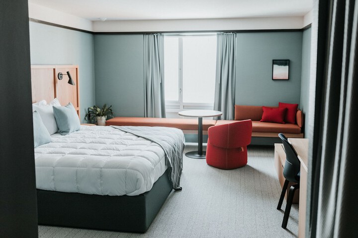 Room 29 of 42