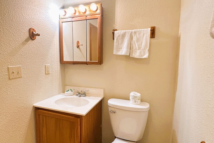 Room 228 of 299