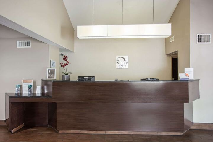 Hotel Interior 4 of 28