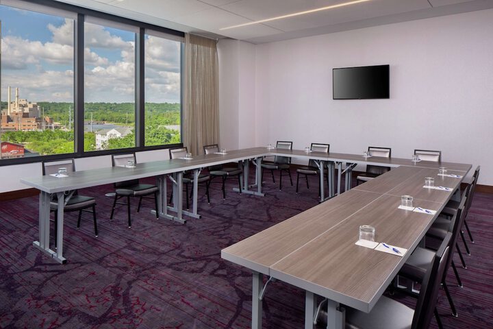 Hilton Rochester Mayo Clinic Area