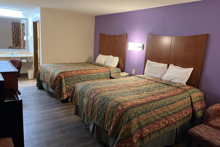 Room 7 of 10