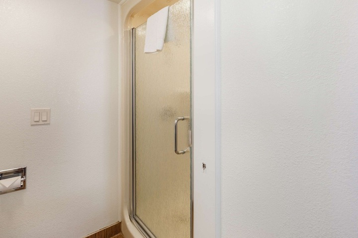 Motel 6 Auburn CA