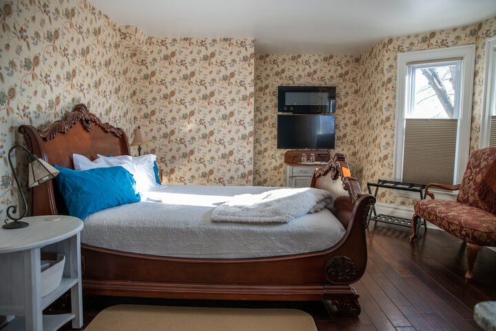 Room 14 of 18