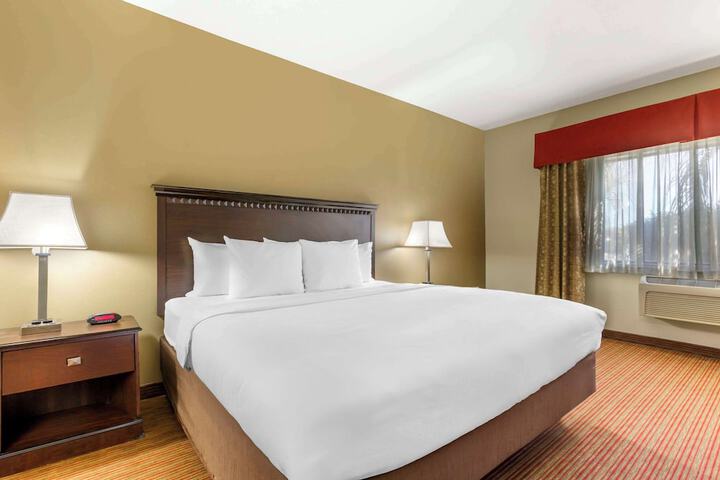 Room 25 of 36